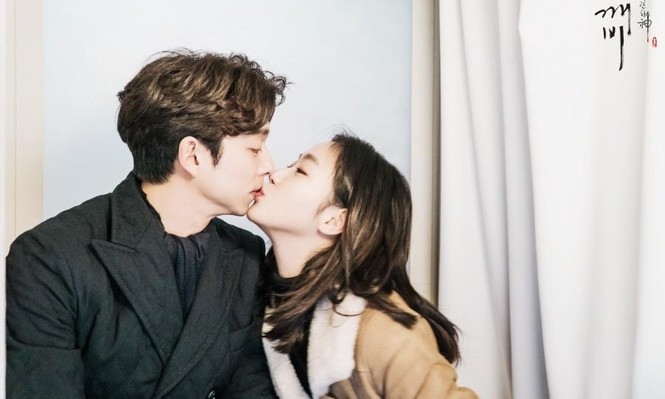 Dù hơn kém nhau cả chục tuổi nhưng các cặp đôi này vẫn khiến khán giả mê đắm - ảnh 2