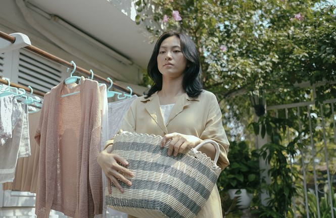 Phương Anh Đào sợ bị…lé mắt khi hóa thân thành cô gái mù trong phim mới - ảnh 1