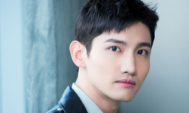 Chàng trai năm ấy bao cô gái cùng theo đuổi Changmin (TVXQ) đã sắp thành chồng người ta - ảnh 1