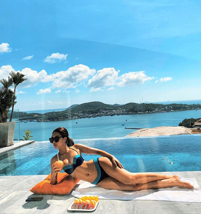 Không thể rời mắt khỏi dàn Hoa hậu khoe ngực đầy eo thon trong bikini nóng bỏng - ảnh 9