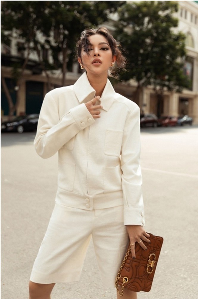 Hoa hậu Mỹ Linh, Tiểu Vy dùng dàn fashionista hóa quý cô thời đại đầy cá tính - ảnh 4