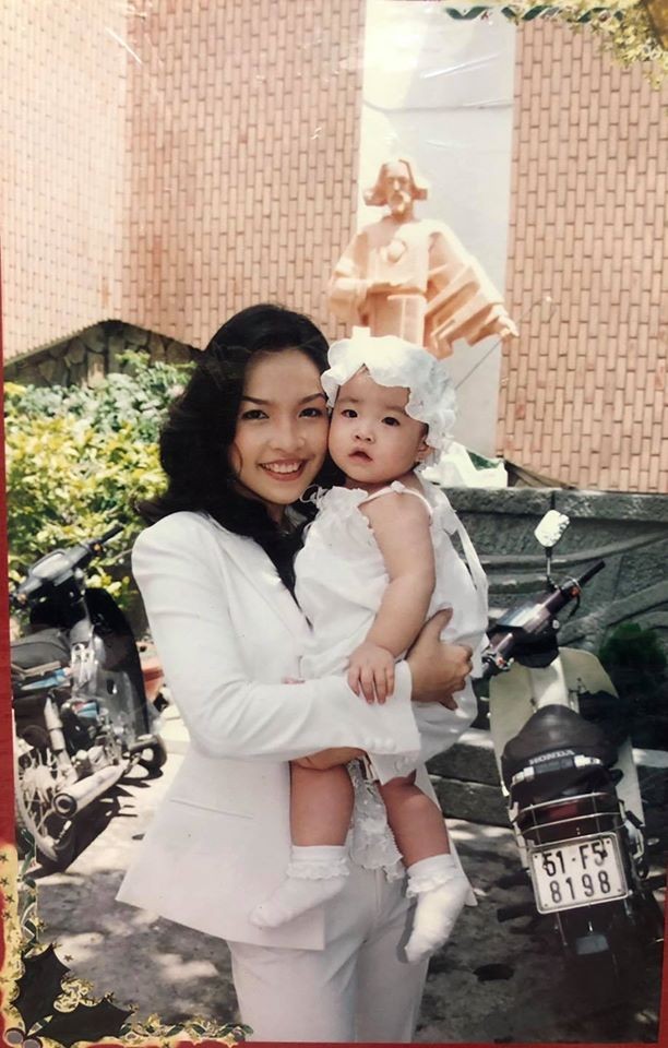 Khán giả xúc động khi Hiền Thục chia sẻ ảnh chụp khi bí mật làm mẹ năm 21 tuổi - ảnh 2