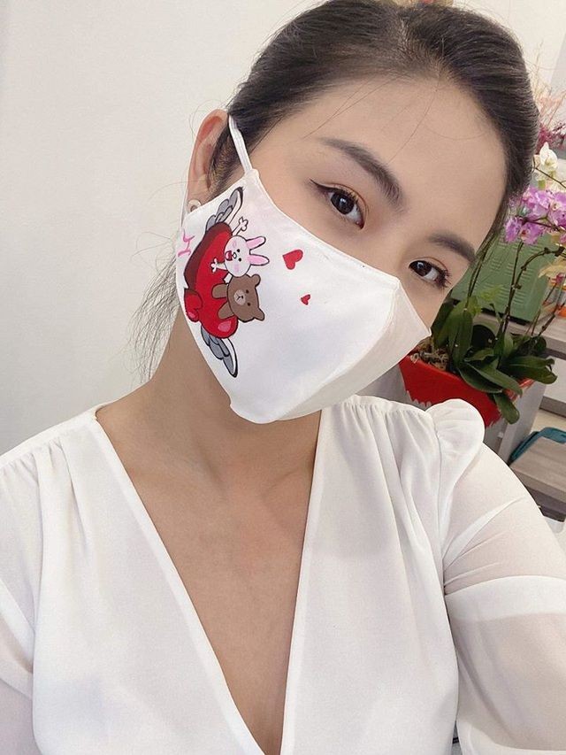Học ngay sao Việt các tuyệt chiêu phối đồ để đeo khẩu trang mà vẫn sành điệu - ảnh 5