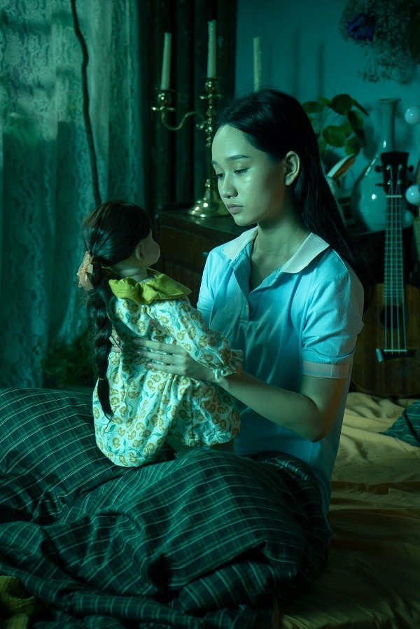 Trúc Anh, Salim và Amee “nuôi” búp bê hắc ám trong phim “Thiên thần hộ mệnh”? - ảnh 3