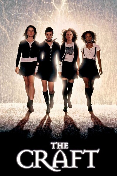 Vì sao ông hoàng phim kinh dị Blumhouse chọn làm hậu truyện cho phim kinh điển The Craft? - ảnh 1