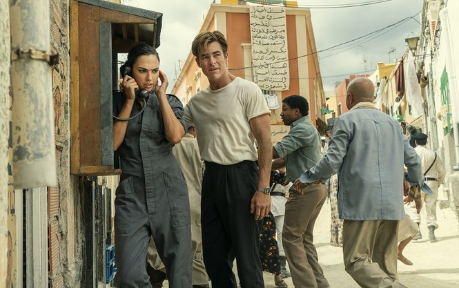 Bên cạnh mỹ nhân Gal Gadot, “Wonder Woman 1984” còn nhiều cái tên đình đám khác - ảnh 2