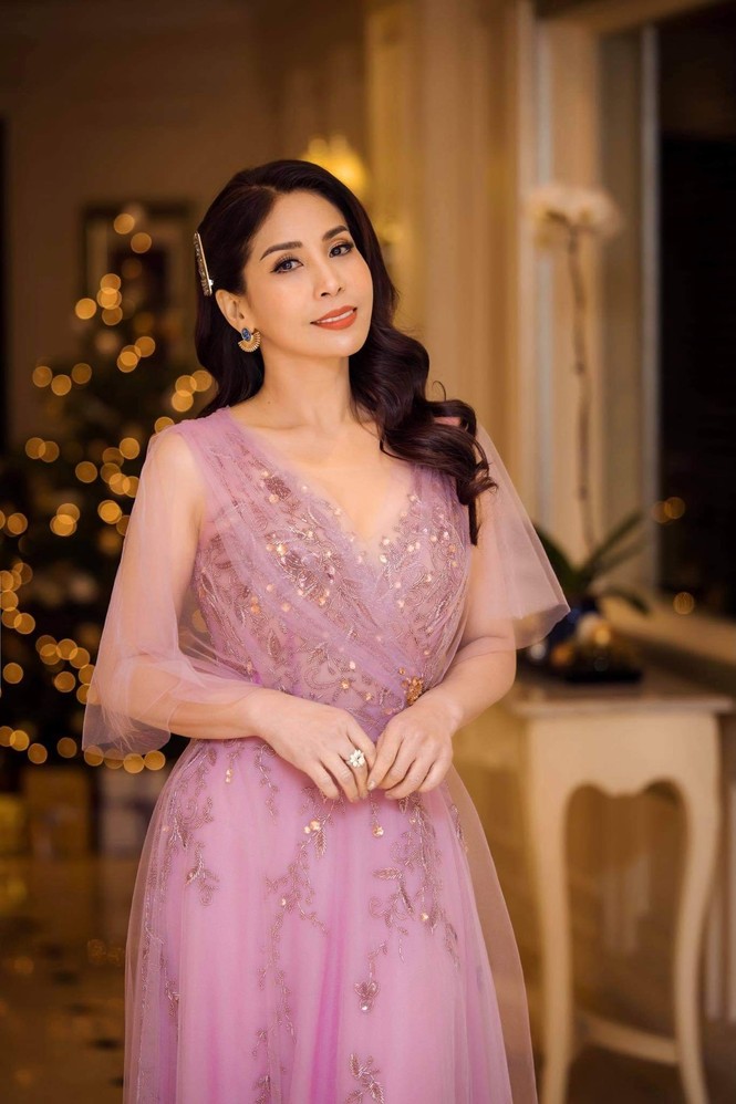 Sau hơn 10 năm xa cách, Lý Hương và con gái đã được nắm tay nhau trên sàn catwalk - ảnh 6