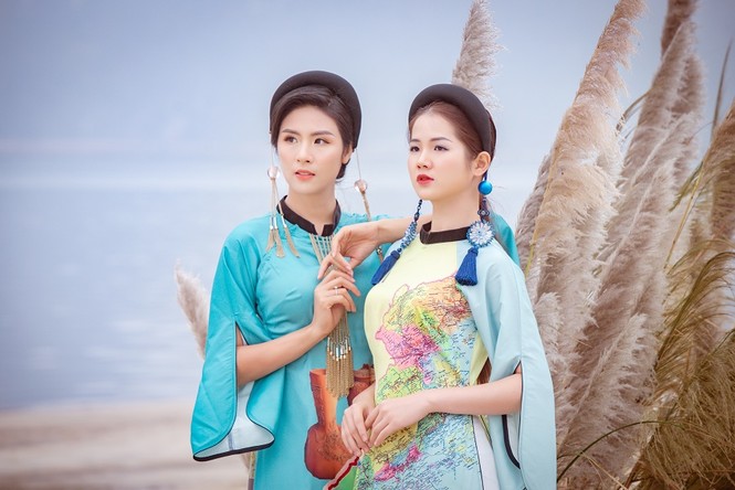 Thiết kế áo dài từ lâu nhưng mãi bây giờ, Ngọc Hân mới mời được người đặc biệt này tới xem - ảnh 2