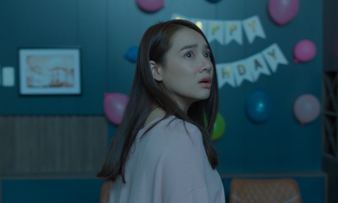 Bỏ qua sự cố òa khóc vì đến muộn, Nhã Phương vẫn ghi điểm trong trailer phim mới - ảnh 1