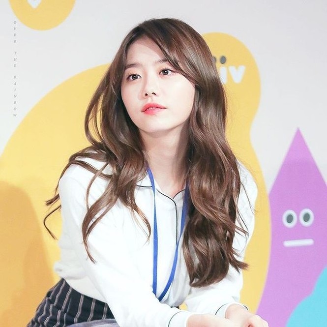 Hàng loạt sao K-Pop chịu cảnh bị ám ảnh trong lớp học kinh hoàng của “Nam sinh số 11” - ảnh 1