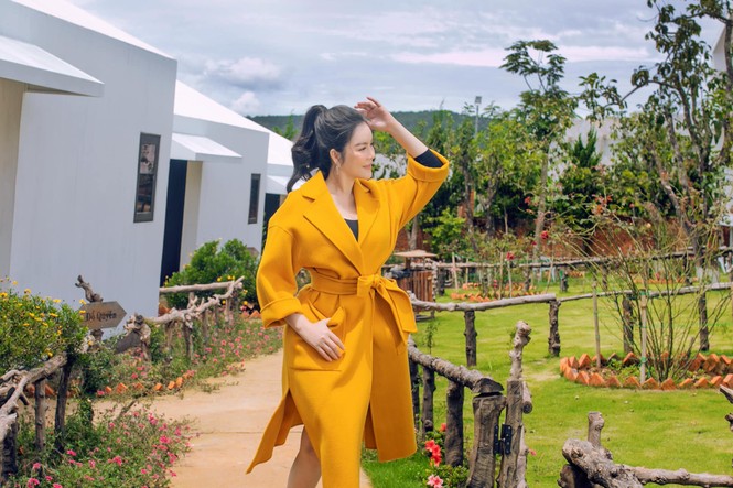 Nhà cửa, hột xoàn hay sổ đỏ không thiếu mà Lý Nhã Kỳ vẫn đau khổ vì một nỗi - ảnh 1