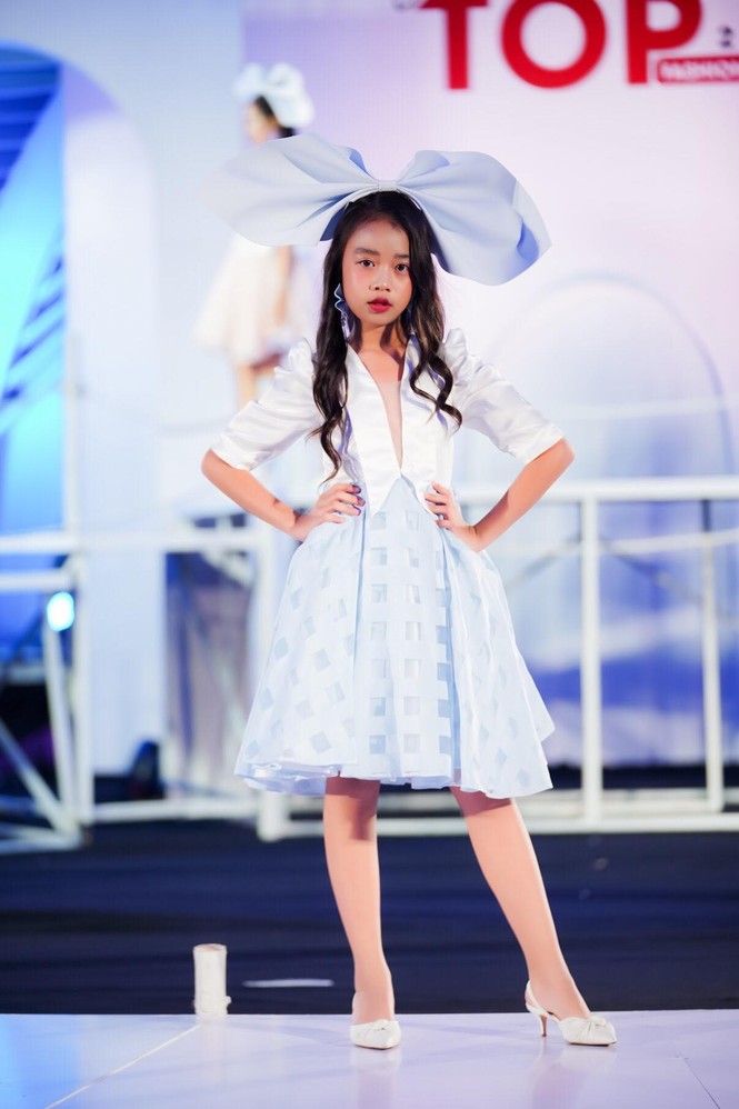Dàn mẫu nhí khuấy đảo sắc màu tại Vietnam Top Fashion and Hair 2020 - ảnh 10