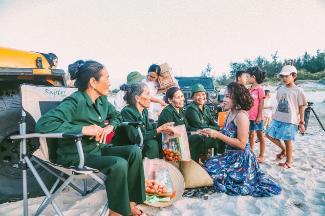 Thái Thùy Linh ra mắt hành trình “hát xuyên Việt”, kể chuyện bầm dập vì “Du Ca“ - ảnh 5