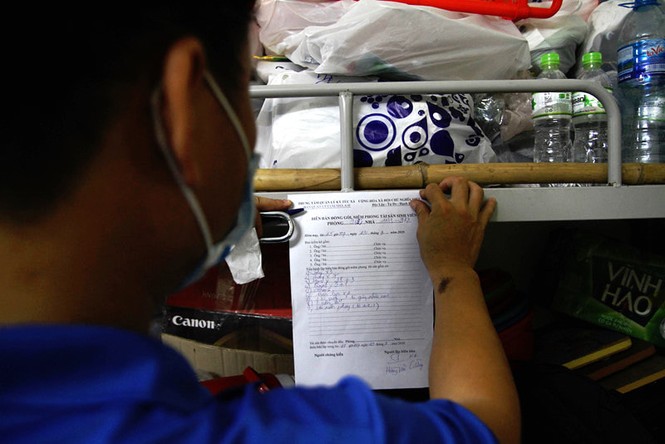 50.000 thùng carton đóng đồ cho sinh viên ký túc đón người cách ly Covid-19 - ảnh 17