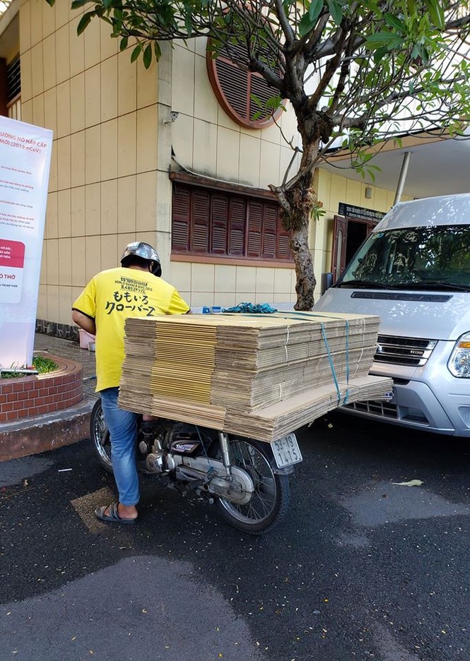 50.000 thùng carton đóng đồ cho sinh viên ký túc đón người cách ly Covid-19 - ảnh 9