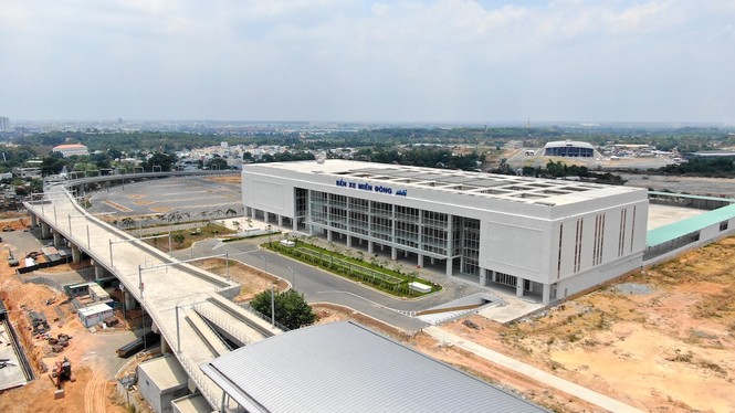 Bến xe Miền Đông mới vẫn tiếp tục trễ hẹn - ảnh 5