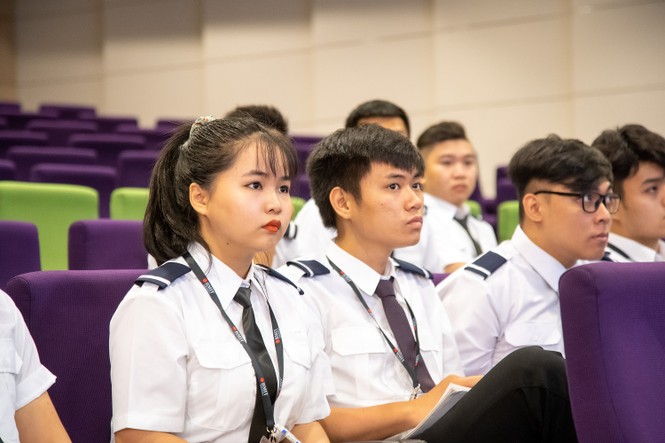 ĐH RMIT liên kết đào tạo phi công - ảnh 1