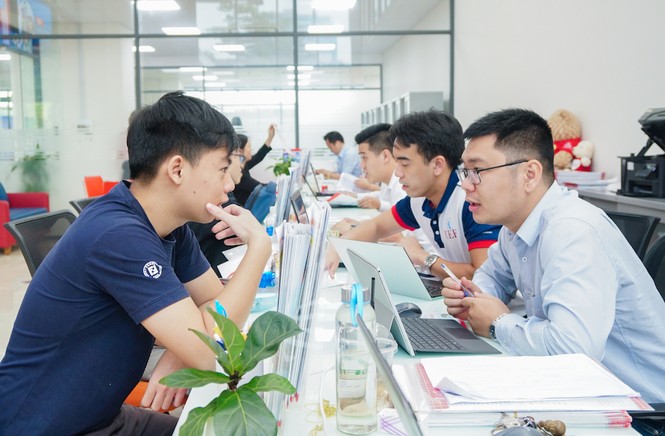 Trường ĐH Kinh tế Tài chính TP. HCM công bố điểm nhận hồ sơ theo kết quả thi tốt nghiệp - ảnh 2