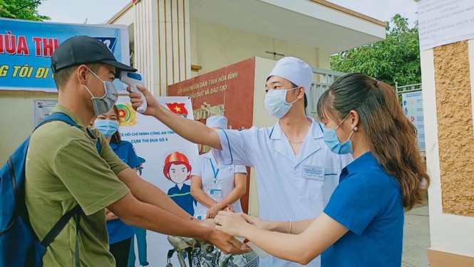 Có bao nhiêu thí sinh phải đi thi nhờ trong đợt thi thi tốt nghiệp lần 2? - ảnh 1