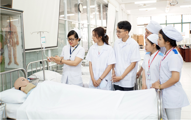Học phí trường đại học tăng kịch trần: Muốn học Y Dược phải có 1 tỷ đồng! - ảnh 2