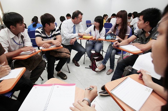 Chưa có quy định về việc quy đổi giữa các loại chứng chỉ ngoại ngữ - ảnh 1