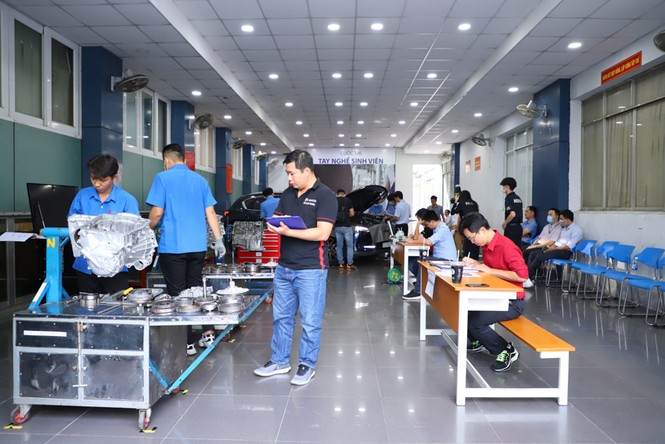 Đưa thực tiễn ngành Ô tô vào trường đại học - ảnh 3