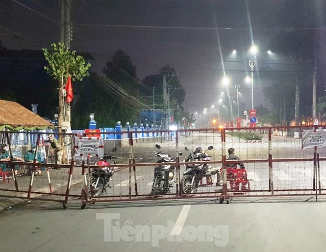 Trường ĐH Thủ Dầu Một thống kê số lượng để hỗ trợ sinh viên bị phong tỏa - ảnh 1