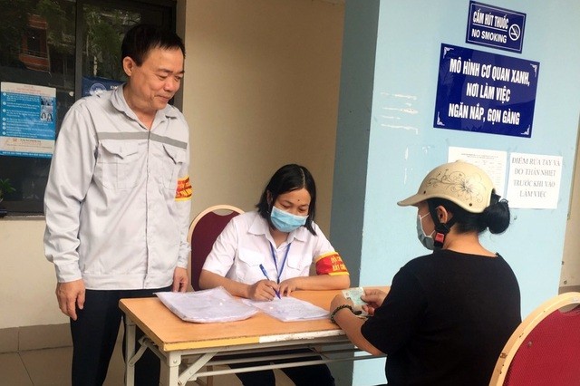 Hà Nội: Quận Ba Đình lập đội bắt chó thả rông - ảnh 3