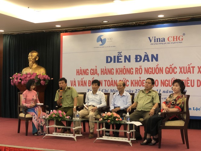 Hàng giả nhan nhản, doanh nghiệp vẫn không dám lên tiếng - ảnh 2