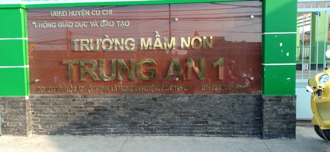 Hàng loạt giáo viên bị kỷ luật vì nhận trẻ vào học 'chui' - ảnh 1