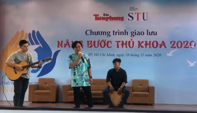 85 tân thủ khoa tụ hội tại thành phố mang tên Bác - ảnh 7