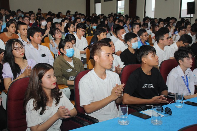 Nâng bước thủ khoa năm 2020: Những tâm sự truyền cảm hứng - ảnh 4