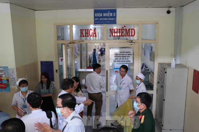 Hiện tại tình hình sức khoẻ bệnh nhân thứ 32 ra sao? - ảnh 1