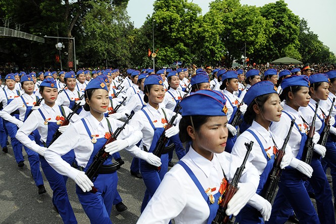 Cận cảnh những 'bông hồng thép' bảo vệ nhà máy, xí nghiệp - ảnh 9
