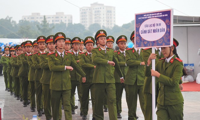 Vinh danh 19 cá nhân, tổ chức tình nguyện - ảnh 7