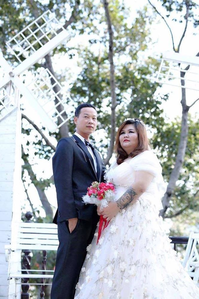 Những đám cưới lạ của cặp đôi 'dậy sóng' cộng đồng mạng năm 2017 - ảnh 3