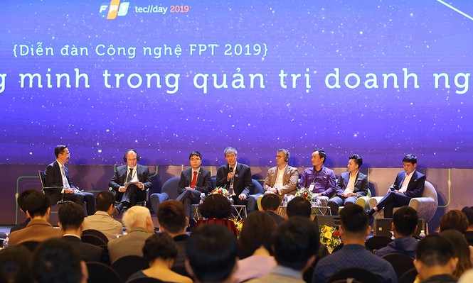 Robot là đồng nghiệp với con người - ảnh 1