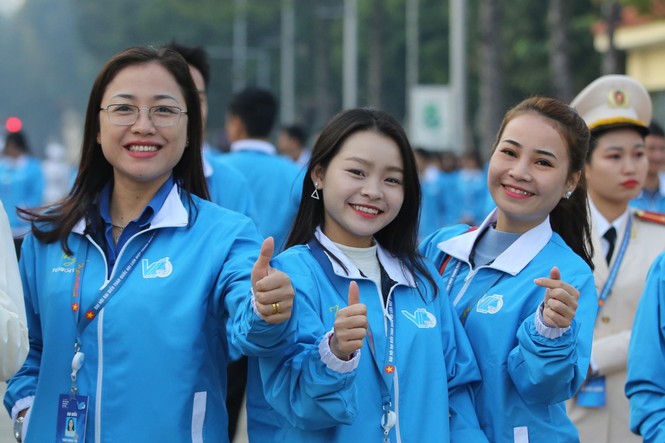 Sáng nay, 1.000 đại biểu chào cờ 'Tôi yêu Tổ quốc tôi' tại Quảng trường Ba Đình - ảnh 4