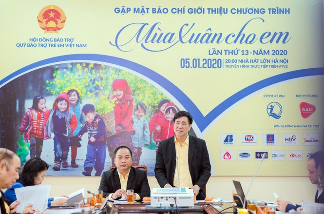 3,8 tỷ đồng quà Tết tặng trẻ em có hoàn cảnh đặc biệt - ảnh 1