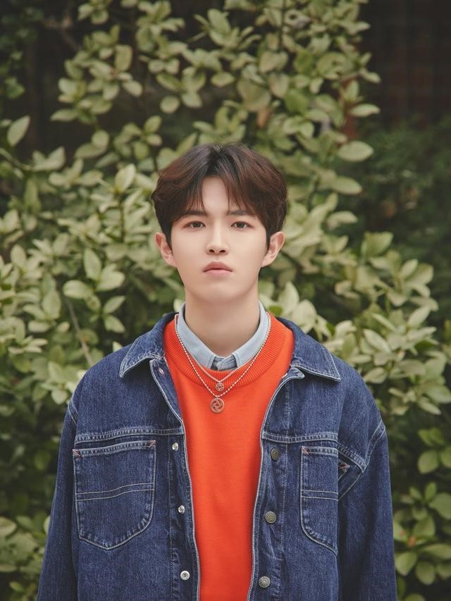 Wonho(Monsta X) cuối cùng đã lên sóng khoe trọn thân hình 6 múi tuyệt phẩm; Vụ Park Ji-hoon có