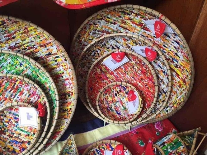 Sinh viên thu, đổi vỏ mì tôm lấy chỉ tiêu “Tình nguyện tốt“ - ảnh 5