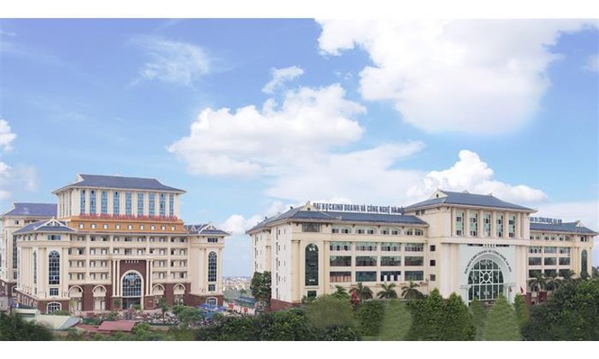 Buộc thôi học đối với hơn 3.400 sinh viên ĐH Kinh doanh và Công nghệ Hà Nội - ảnh 1