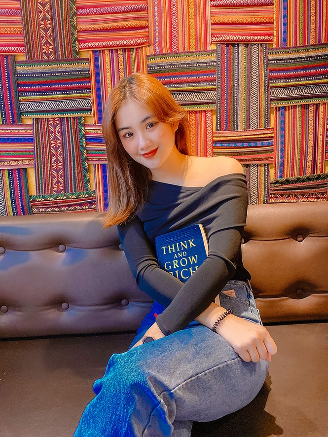 Hot girl 9 năm luyện võ giành 16 huy chương vàng muốn trở thành MC chuyên nghiệp - ảnh 12