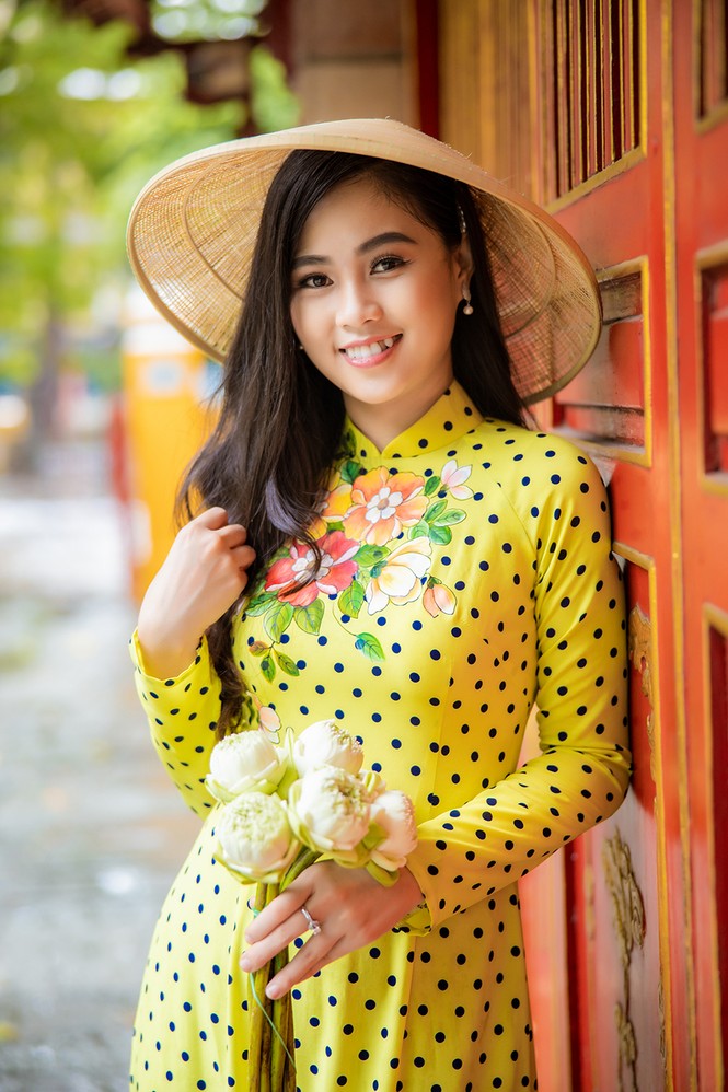 18 tuổi Hoa khôi Sinh viên từng bán trà sữa và đi dạy thêm - ảnh 1
