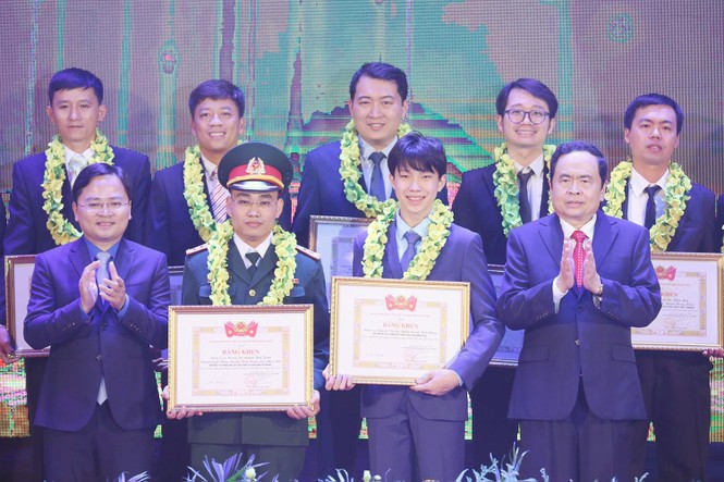 Giải thưởng “Tuổi trẻ sáng tạo” trao cho 37 công trình thanh niên - ảnh 2