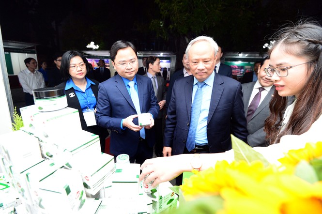 Vinh danh những nhà nông trẻ đạt doanh thu trên 1 tỷ đồng - ảnh 2