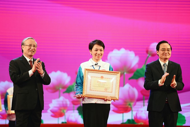 Tuyên dương 130 học sinh, sinh viên là những điển hình xuất sắc - ảnh 1
