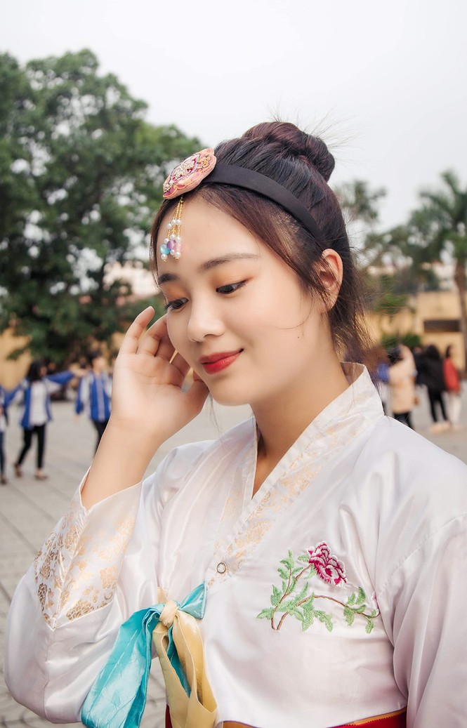 Nữ sinh viên Hàng hải được ví như “thiên thần học đường“ - ảnh 4