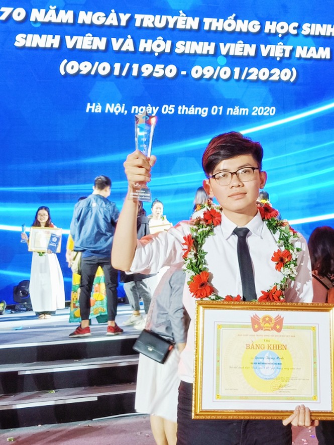 Phát huy tiềm năng trí tuệ của sinh viên Việt Nam trong công cuộc dựng xây đất nước - ảnh 2