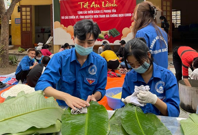 Hàng nghìn bánh chưng xanh gửi người dân và các lực lượng phòng chống dịch COVID-19 - ảnh 1